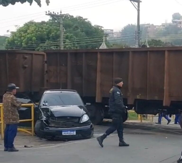 Mais um acidente envolvendo automóvel e trem, desta vez em Paraíba do Sul